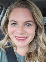 What are the little wild roses that grow in Middle Tennessee?