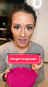 Frieda Braun Comedy Sketch with Tupperdose