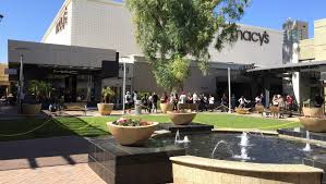 Lots of fountain outside to choose from. Reopening Arizona These Outdoor Malls Plan Openings On Friday