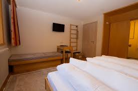 2 to 5 personen (total 19 personen) Haus Sonja Damuls