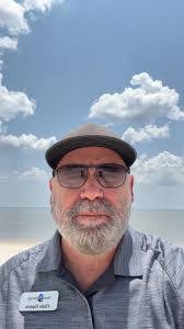 Chris Gipson's Instagram, Twitter & Facebook