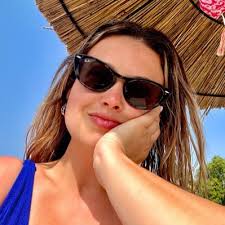 Özlem Özcan (@OzzOzcan)