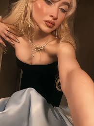 Sabrina Carpenter Los Angeles Espresso