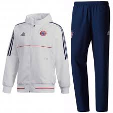 Stai usando una versione precedente del browser. Tuta Da Rappresentanza Bayern Monaco 2018 Adidas