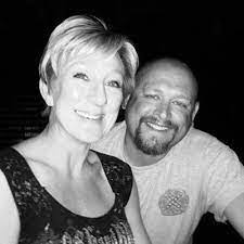 Lisa Keesee's Instagram, Twitter & Facebook