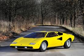 In den vergangenen jahrzehnten ist es lamborghini gelungen, sportwagen zu bauen, die niemanden kaltlassen. Lamborghini Countach Radicalmag