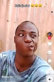 Between Dee and Sue Bebeto, who matches Papa Τ? LSH Stoad mDc D YAKESID