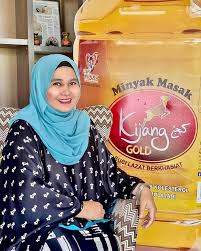 Ingin membuat minyak kemiri sendiri di rumah? Minyak Masak Kijang Gold 100 Keluaran Bumiputera Muslim Aku Sis Lin