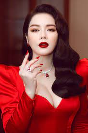 Tối 25/10, diễn viên lý nhã kỳ xuất hiện rạng rỡ trên hàng ghế giám khảo chung kết cuộc thi miss grand international 2017. Ly Nha Ká»³ Ä'eo Trang Sá»©c 5 Tá»· Khoe Vong 1 Gá»£i Cáº£m Gay Nao Loáº¡n Tháº£m Ä'á»