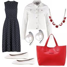 Ho appena letto la tua domanda e sinceramente nn penso sia adatto per una cerimonia perche nn indossi un bel vestito elegante di giorgio armani??? Pin Su Italia Outfit Donna