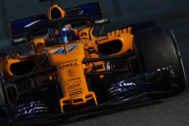 Salut à tous, aujourd'hui nous allons voir comment effectuer un tour rapide et efficace du véhicule, le matin, lors de la prise de service. Mclaren F1vilag Hu