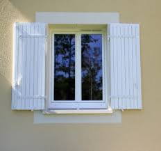 Duree de vie volet aluminium. Materiaux De Volets Le Comparatif Ultime Pour Vos Fenetres