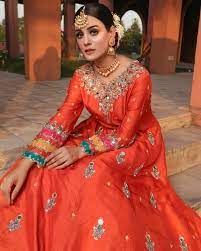 They tend to design clothes depicting the idea of those who are the immigrant 'muhajir'. New Pakistani Fashion Designers Storming Instagram For The Right Reasons
