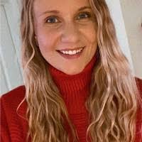 Sarah Martz's Instagram, Twitter & Facebook