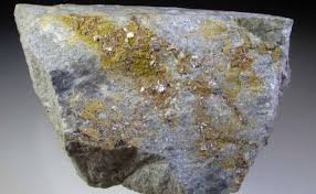 Ciri ciri batu yang mengandung emas di sungai,kita harus melihat histori sejarah tempat tersebut, apakah dahulunya atau saat ini ada penambang emas? Batu Yang Mengandung Emas Cute766