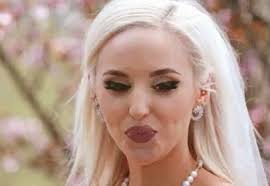 Greene county, north carolina, united states, north america geographical coordinates: Trending Up Lizzie On Married At First Sight Mafs Trend On Tv