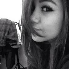 Kim Vela (@KimmKimm12)