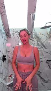 Sara Jean Underwood Shaving Her Hairy Pussy And Rubbing In Shower Onlyfans  Video - ViralPornhub.com