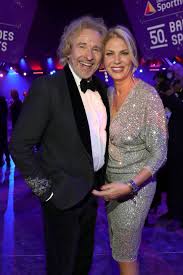Fritz gottschalk was born in in zürich in 1937. Thomas Gottschalk Starportrat News Bilder Gala De