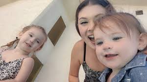 Wish I was this clever, can anyone add my daughter in the middle of pic  two, to the pic with my other three children … thank you so much if you can