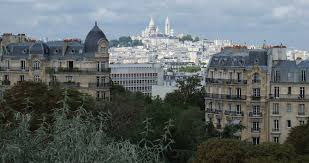 The parc des buttes chaumont (pronounced paʁk de byt ʃomɔ̃) is a public park situated in northeastern paris, france, in the 19th arrondissement. Parc Des Buttes Chaumont Is The Best Park In Paris Tripping Over The World