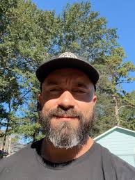 Dumping off a sweet montage/edit of the last tree job. Don't mind me. Note:  I will not timelapse the next tree drop lol… a normal or even slow mo of  the tree