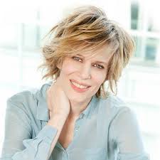 Giulia non esce la sera fragmanı. Sonia Bergamasco Youtube