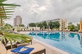 See 121 traveller reviews, 113 user photos and best deals for savoy hotel mamaia, ranked #4 of 21 mamaia hotels, rated 3.5 of 5 at tripadvisor. Lista Hotelurilor Cu Servicii All Inclusive De Pe Litoralul Romanesc