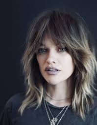 Acconciature big hair, frangette capelli, acconciature con frangia . Capelli Con Frangia