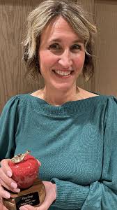 Lake Land College's Lisa Earp wins 2024-2025 Teacher of the Year award from  EIBEA