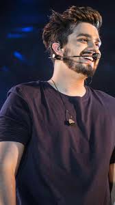 Bruno caliman / #luansantana / lucas santos / rafael torrestá em dúvidanão sabe. Luan Santana