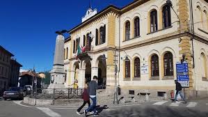 Conti bancari e carte di credito. Sindaci Contro Il Piano Di Chiusura Di 11 Filiali Del Banco Bpm Tra Novarese E Vco Non Fate Morire I Nostri Paesi La Stampa