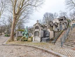 The père lachaise cemetery in paris is the resting place of famous personalities from across the world—but finding the graves of most interest isn't easy. Famous Graves At The Pere Lachaise Cemetery In Paris Info Tips En Pics