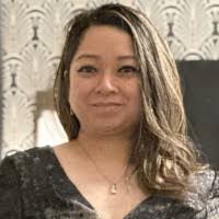 Tessa Ramos's Instagram, Twitter & Facebook