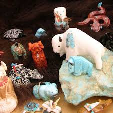Decouvrez La Signification Et La Symbolique Des Animaux Fetiches Caractere Associe A Chaque Animal Animaux En 2020 Symbole Animaux Collection De Bijoux Amerindien