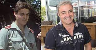 Obtuvo fama nacional por primera vez como el joven soldado tomáš en la serie de televisión chlapci a chlapi. Z Chlapce Uz Je Chlap Zounarovi Je 50 Zhubl 12 Kilo Ted Chce Zase Pribrat Blesk Cz