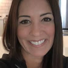 Justine Burke's Instagram, Twitter & Facebook