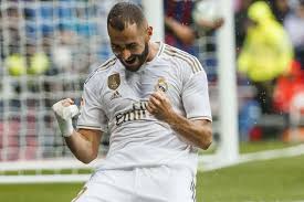 Karim benzema atteint les 250 buts sous le maillot du real madrid. Tugas Lain Karim Benzema Sebagai Striker Andalan Di Real Madrid Halaman All Kompas Com