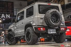 the reset auto on instagram 禮拜六來點越野硬氣 suzuki jimny 交車立馬前來安裝施工 fi exhaust 中尾段 側排 排氣管 全球第一隻001 側排真的好帥 fi低沈的聲浪真的好好聽 ジムニーシエラ ピックアップトラック オフロード車