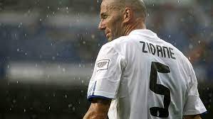 Les murray performing zinedine zidane. Jersey Putih Dan Hitam Adidas Pesepakbola Sepak Bola Zinedine Zidane Wallpaper Hd Wallpaperbetter