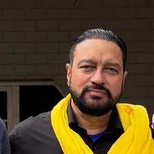 Debi Makhsoospuri added a new photo.