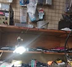 Dari tubuh korban ditemukan empat luka tusukan benda tajam di dada dan leher. Modus Nakal Tukang Servis Hp Laptop Suka Akses Foto Dan Video Pribadi Pelanggan Kumparan Com