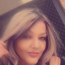 13-Year-Old Says She Wants to Become a Known Singer-Songwriter