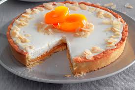 Come preparare il semifreddo alle albicocche con mandorle tostate. Ricette Dolci Con Le Albicocche La Cucina Italiana