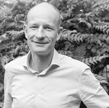 Develop Leaders : Engage Employees : Benefit Communities