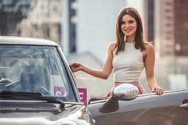 Mit einer werbekampagne will der staat nun zum kinderkriegen aufrufen und stößt damit auf heftige kritik. Flirten Mit Serbischen Frauen Frauen Aus Serbien