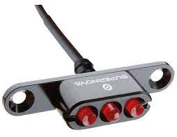 Die weichere (äußere) schicht reduziert geräusche, dichtet das unterrohr perfekt ab und absorbiert steinschläge. Supernova E3 Tail Light 2 6v Rucklicht Kaufen Bike Discount