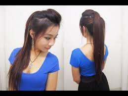 You cannot possibly be a rocker chic with an elegant chignon or a ballerina bun perched on top of your head. 7 Rocker Hairstyles You Can Rock In Any Outfit