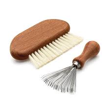 Mason pearson hairbrushes have been loved by generations, a british design icon that still out performs its rivals. Set Of Comb And Hairbrush Cleaners Manufactum