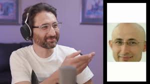 Marmara üniversitesi hukuk fakültesi'nden mezun oldu. Baris Ozcan Kendisine Yapilan Memelere Bakip Yorumluyor Youtube